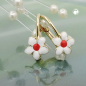 Preview: Ohrbrisur Ohrringe 13x7mm Blume weiß-rot emailliert 9Kt GOLD